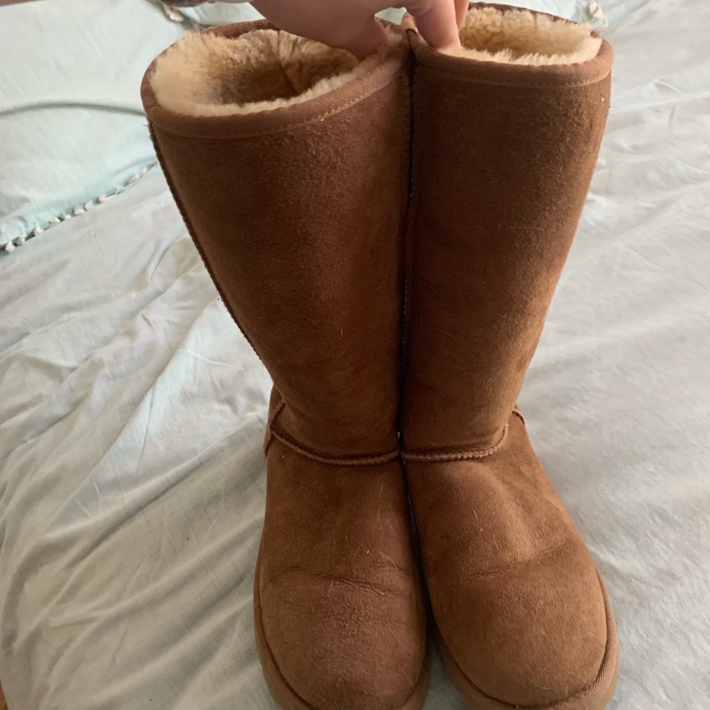 Ugg classic tall boots